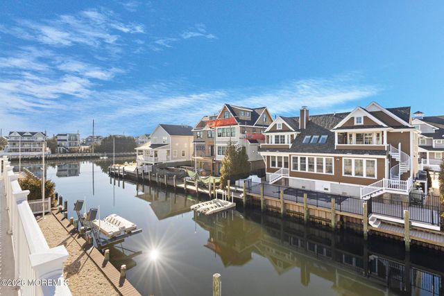 305 Sloop Lane, Mantoloking, NJ 08738