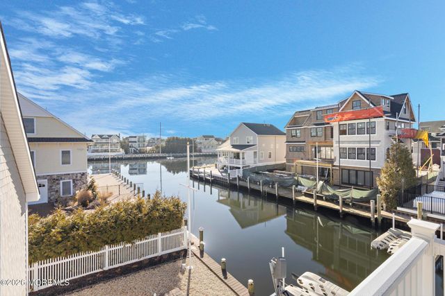 305 Sloop Lane, Mantoloking, NJ 08738