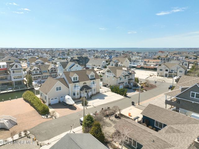 305 Sloop Lane, Mantoloking, NJ 08738