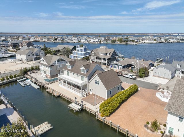 305 Sloop Lane, Mantoloking, NJ 08738