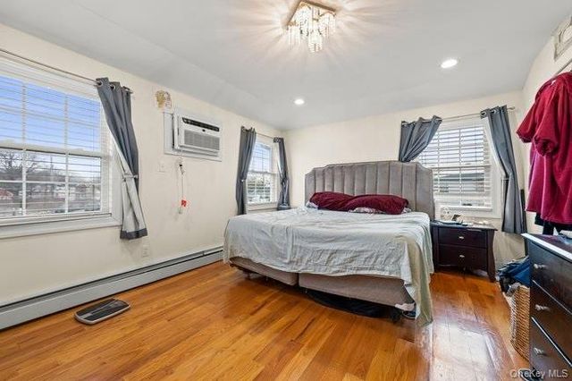 229-24 EDGEWOOD Avenue, Laurelton, NY 11413