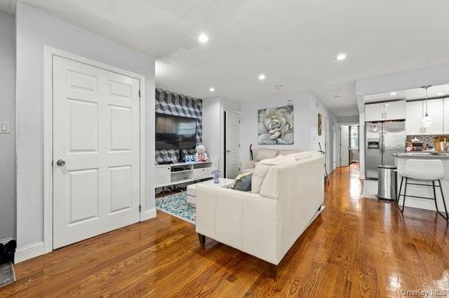 229-24 EDGEWOOD Avenue, Laurelton, NY 11413