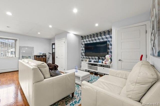 229-24 EDGEWOOD Avenue, Laurelton, NY 11413