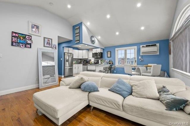 229-24 EDGEWOOD Avenue, Laurelton, NY 11413