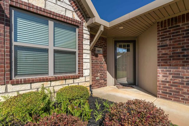 1807 Yellowstone, Longview, TX 75605