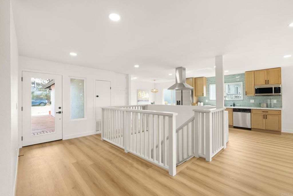 Image 9 of property listing at 552 Felicita Avenue, Spring Valley, CA 91977