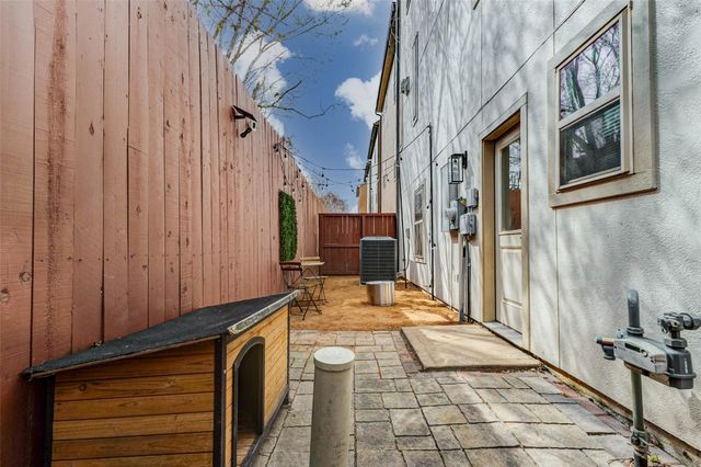 11005 Upland Forest Drive, Houston, TX 77043