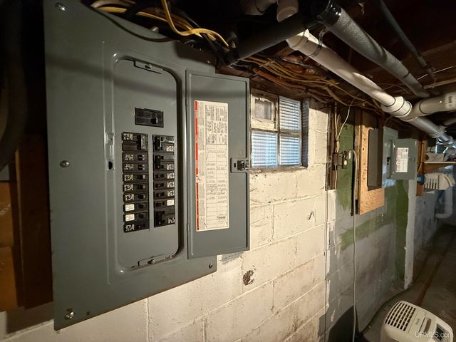 4746 E Sunnyside Avenue, Ironwood, MI 49938