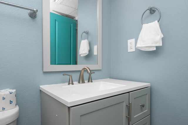 667 Nautilus Court 302, Fort Walton Beach, FL 32548