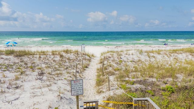 667 Nautilus Court 302, Fort Walton Beach, FL 32548