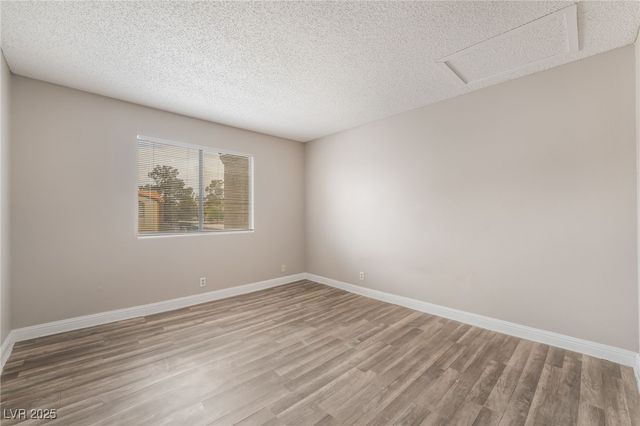 3151 Soaring Gulls Drive 2034, Las Vegas, NV 89128