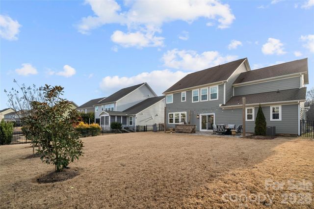 11916 Westbranch Parkway, Davidson, NC 28036