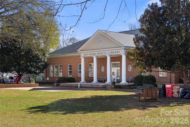 11916 Westbranch Parkway, Davidson, NC 28036