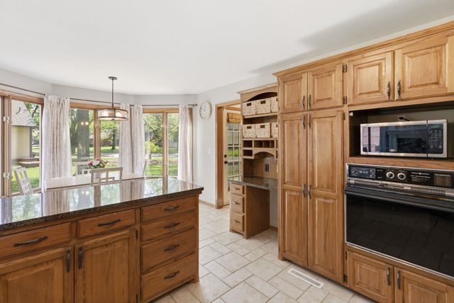 12106 W Autumn Ridge Ct, Wichita, KS 67235