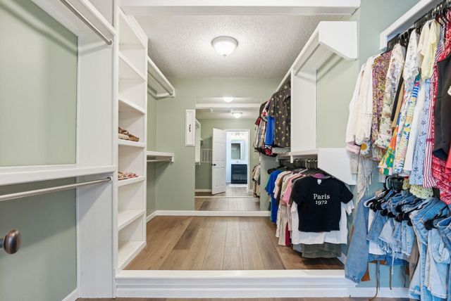 12106 W Autumn Ridge Ct, Wichita, KS 67235