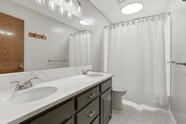 12106 W Autumn Ridge Ct, Wichita, KS 67235