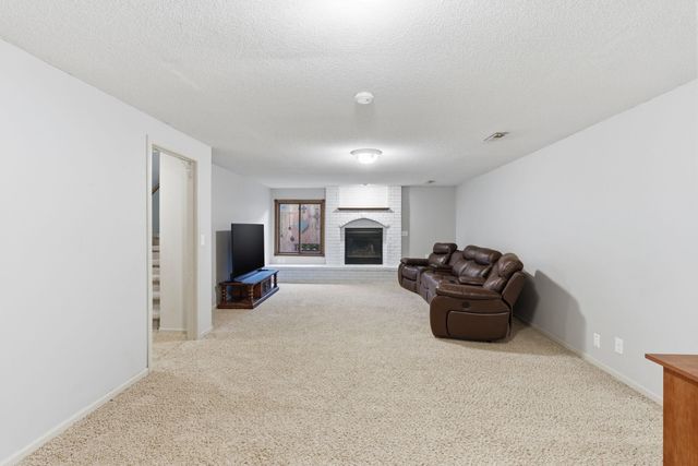 12106 W Autumn Ridge Ct, Wichita, KS 67235