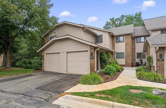 6461 Maple Hills Drive, Bloomfield Hills, MI 48301