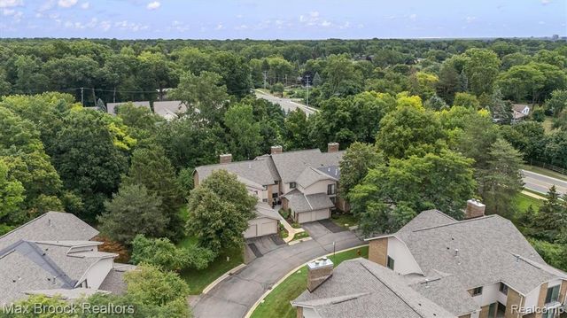6461 Maple Hills Drive, Bloomfield Hills, MI 48301