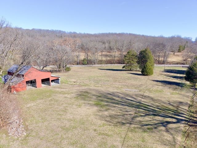 12112 Paw Paw Springs Rd, Arrington, TN 37014