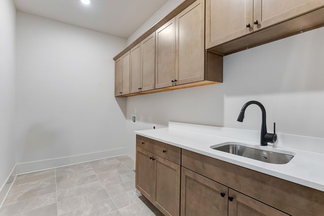 7509 Sutcliff Drive, College Grove, TN 37046