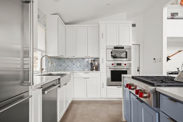 1813 Crooked LN, Austin, TX 78741