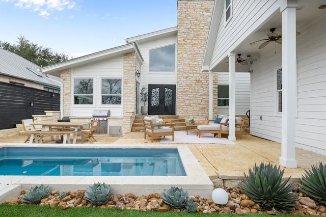 1813 Crooked LN, Austin, TX 78741