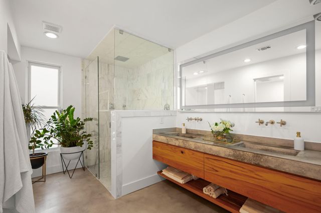 1813 Crooked LN, Austin, TX 78741