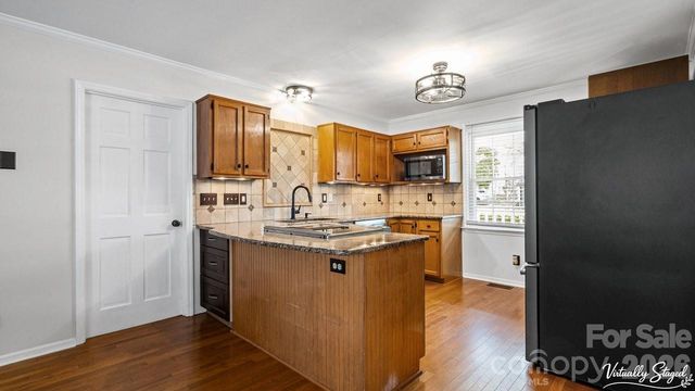 1212 Ashford Street, Charlotte, NC 28214