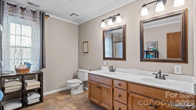 1212 Ashford Street, Charlotte, NC 28214