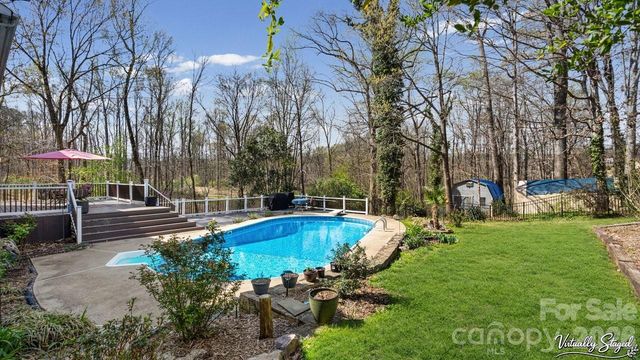 1212 Ashford Street, Charlotte, NC 28214