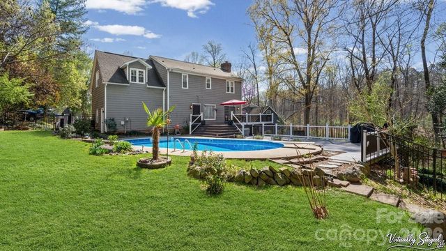 1212 Ashford Street, Charlotte, NC 28214