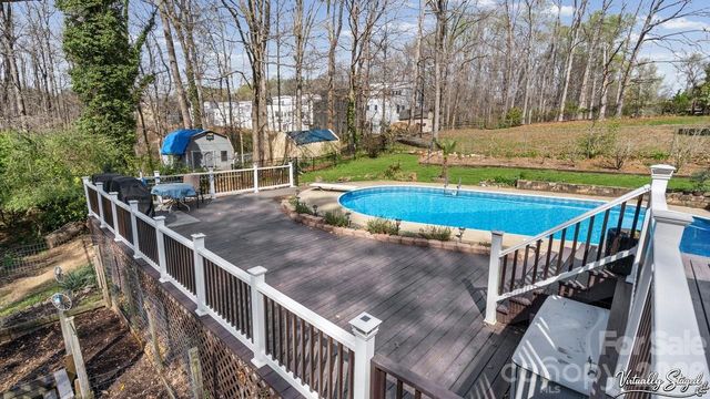 1212 Ashford Street, Charlotte, NC 28214