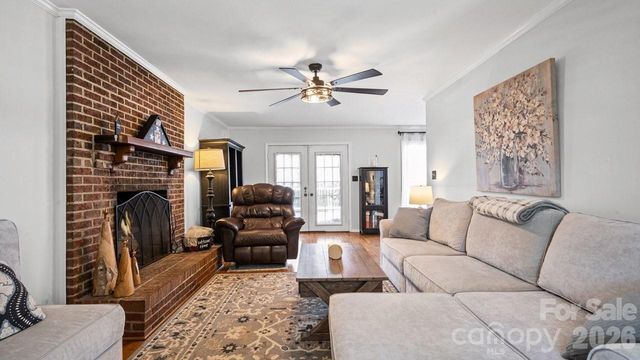 1212 Ashford Street, Charlotte, NC 28214