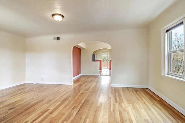 2401 Kestrel Court NW, Albuquerque, NM 87107