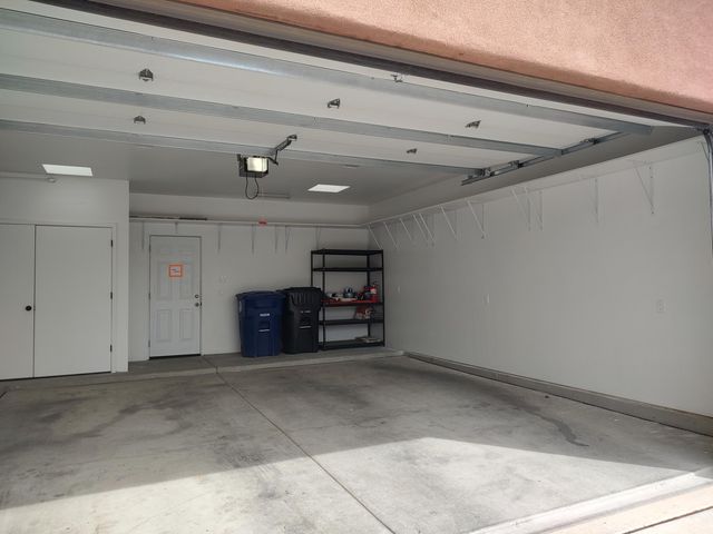 2401 Kestrel Court NW, Albuquerque, NM 87107