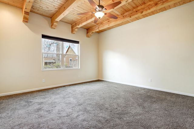 2401 Kestrel Court NW, Albuquerque, NM 87107