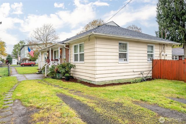 1015 17th, Longview, WA 98632