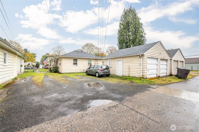 1015 17th, Longview, WA 98632