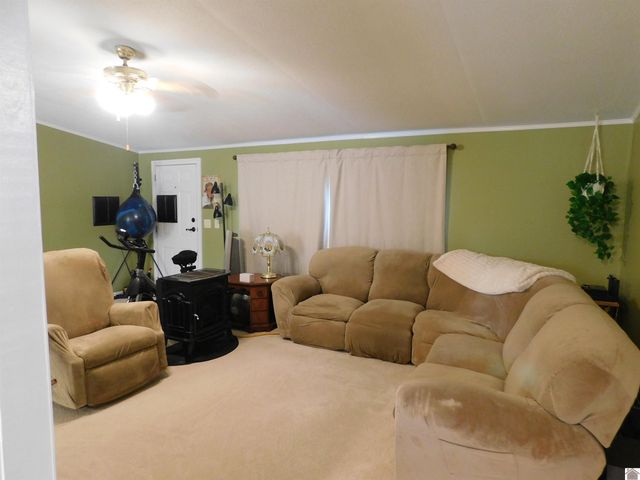 791 New Harmony Rd., Benton, KY 42025