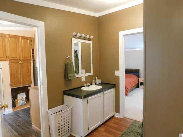 791 New Harmony Rd., Benton, KY 42025