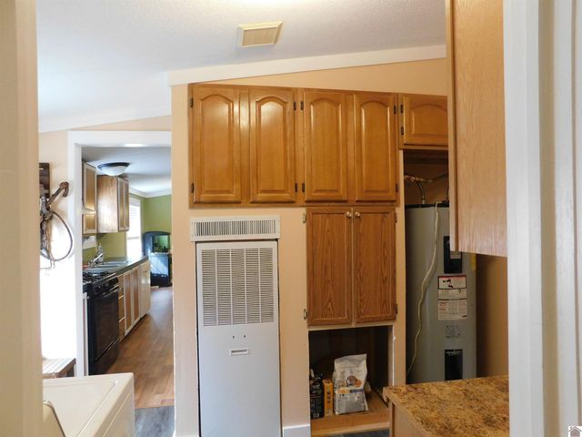 791 New Harmony Rd., Benton, KY 42025