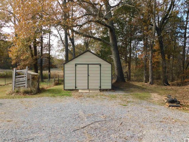 791 New Harmony Rd., Benton, KY 42025