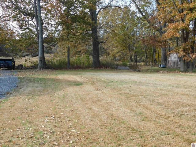 791 New Harmony Rd., Benton, KY 42025