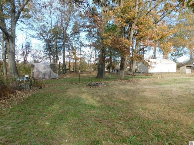 791 New Harmony Rd., Benton, KY 42025