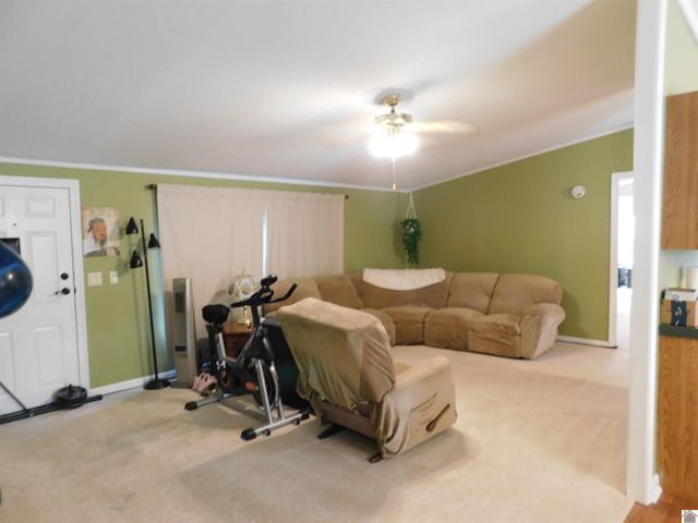 791 New Harmony Rd., Benton, KY 42025