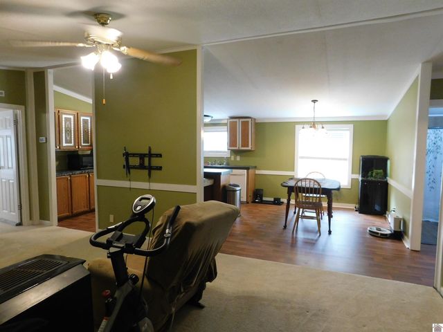 791 New Harmony Rd., Benton, KY 42025