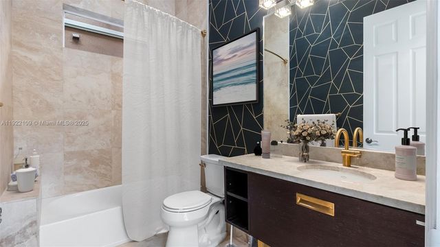 3559 Forest View Cir, Dania Beach, FL 33312