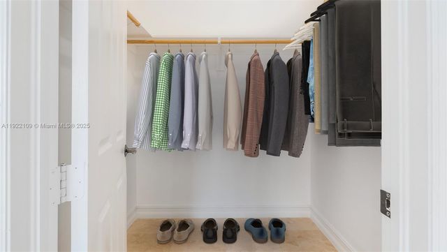 3559 Forest View Cir, Dania Beach, FL 33312