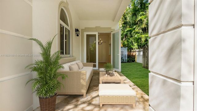 3559 Forest View Cir, Dania Beach, FL 33312